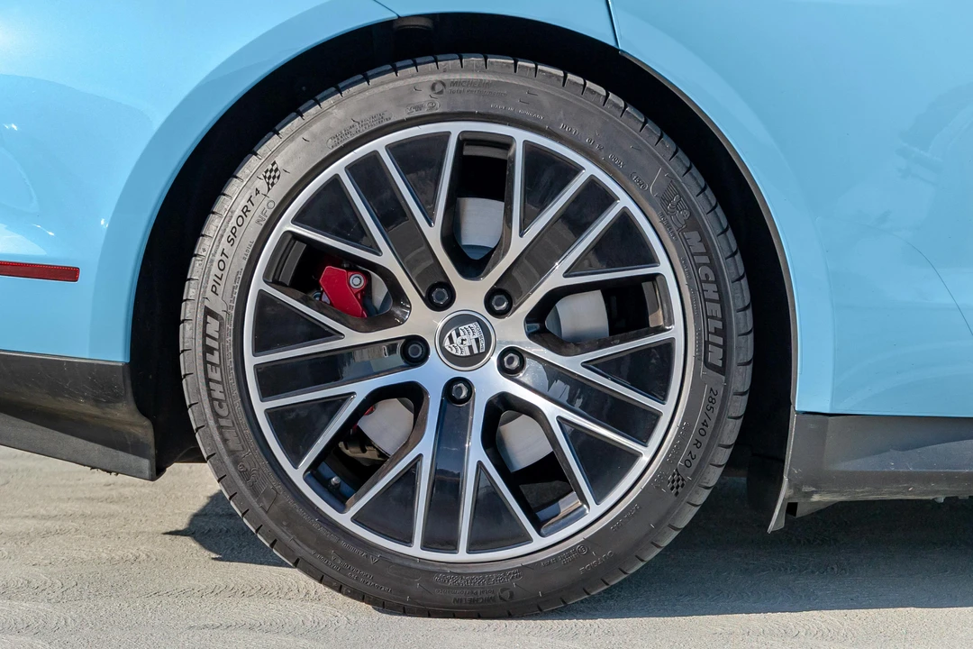 2020 Porsche Taycan 4S - Image 18 of 31