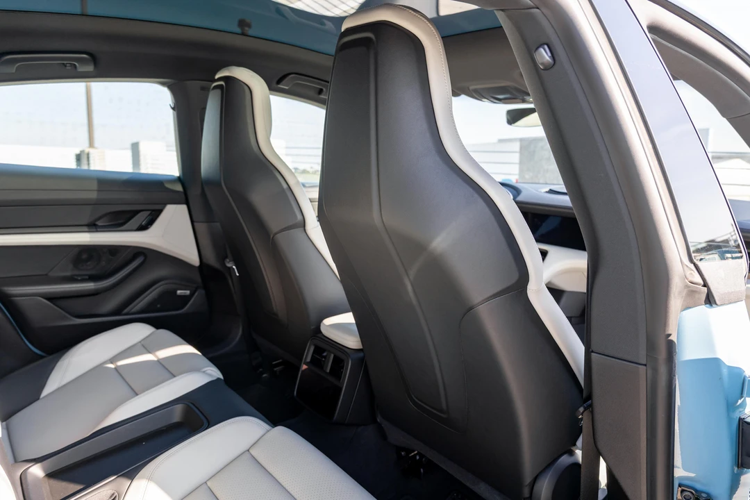 2020 Porsche Taycan 4S - Image 27 of 31