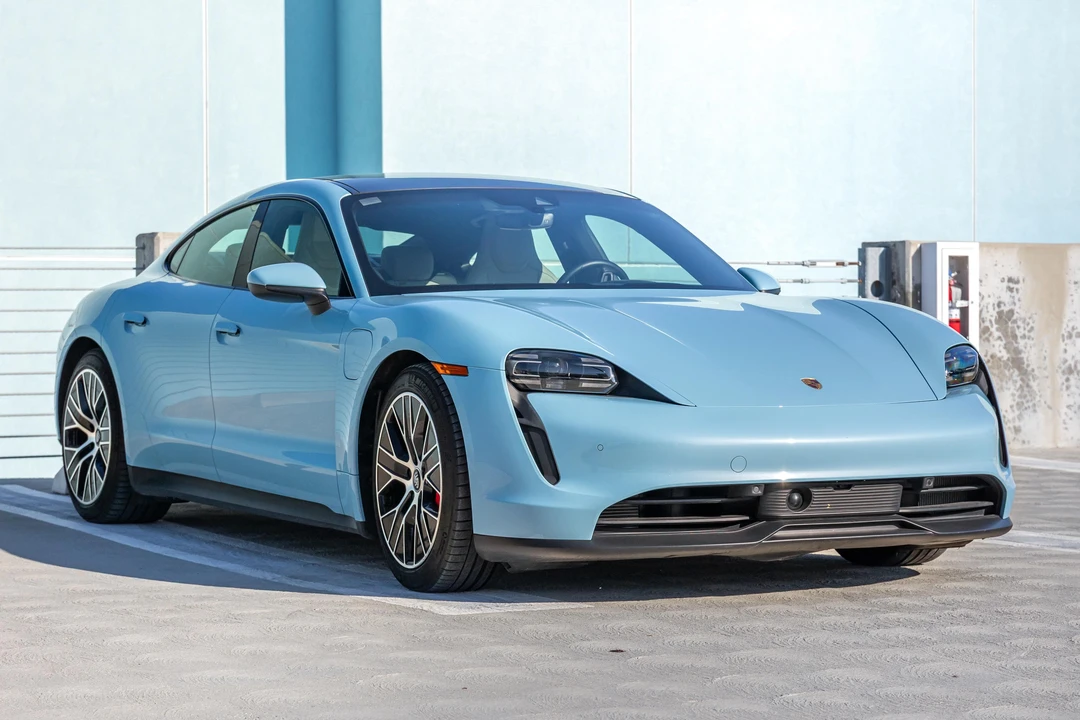 2020 Porsche Taycan 4S - Image 8 of 31