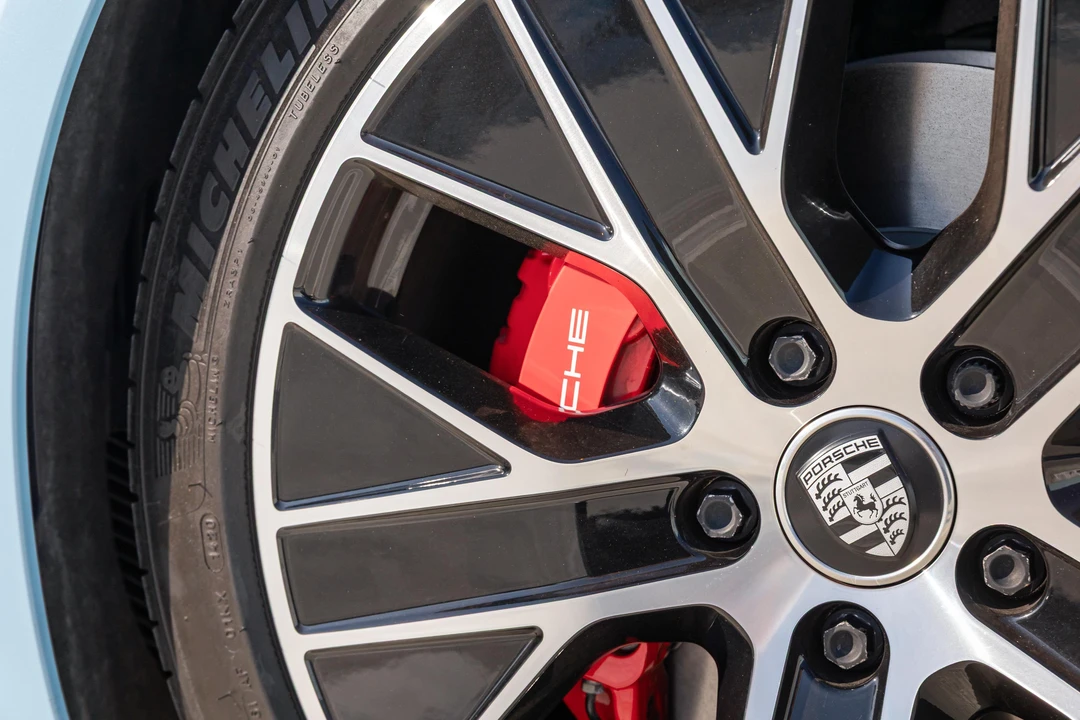 2020 Porsche Taycan 4S - Image 20 of 31