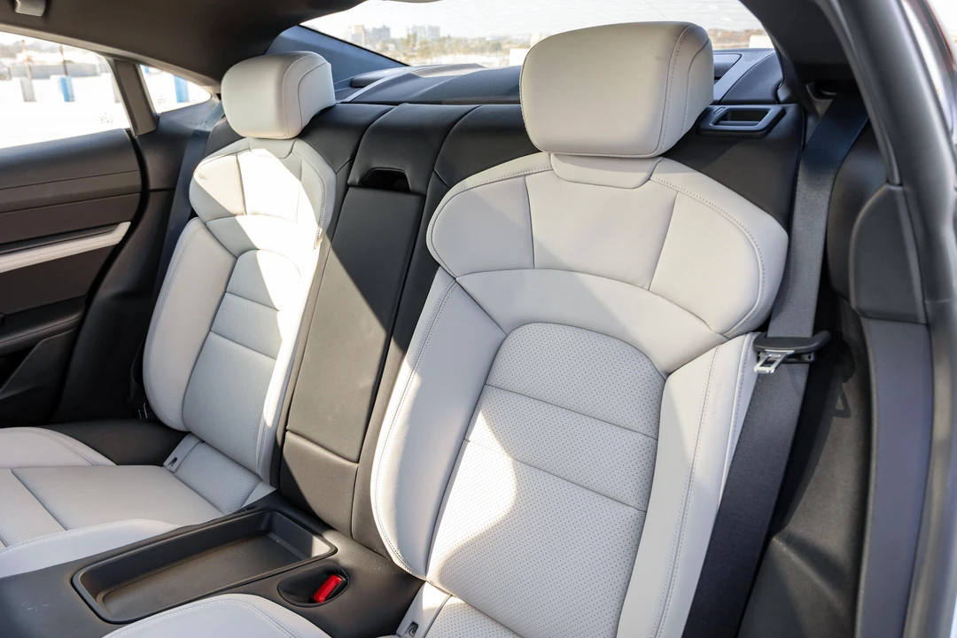 2020 Porsche Taycan 4S - Image 28 of 31