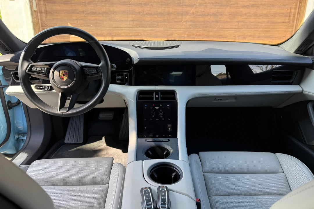 2020 Porsche Taycan 4S - Image 24 of 31