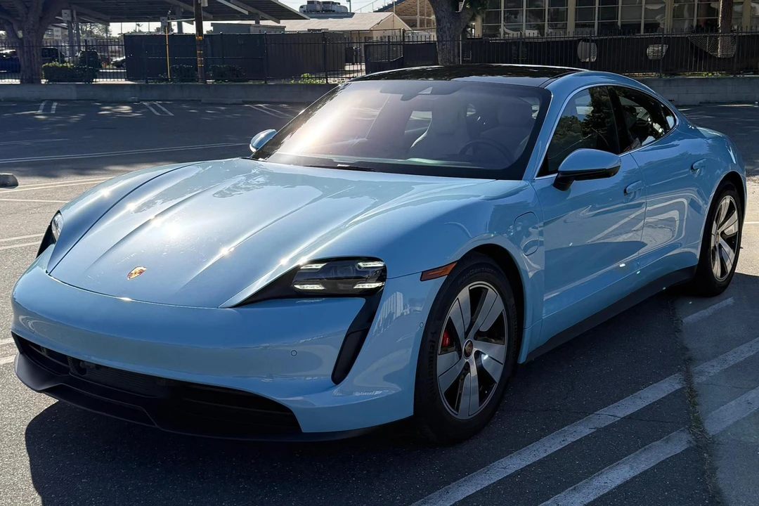 2020 Porsche Taycan 4S - Image 8 of 31