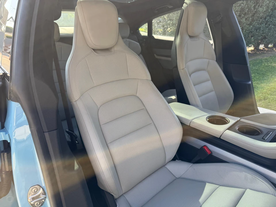 2020 Porsche Taycan 4S - Image 29 of 31