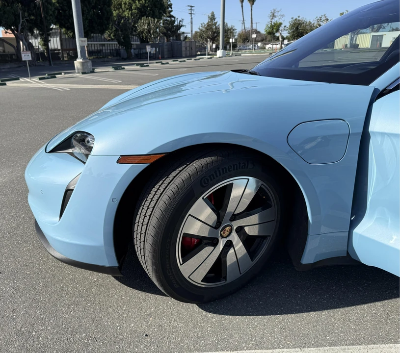 2020 Porsche Taycan 4S - Image 17 of 31