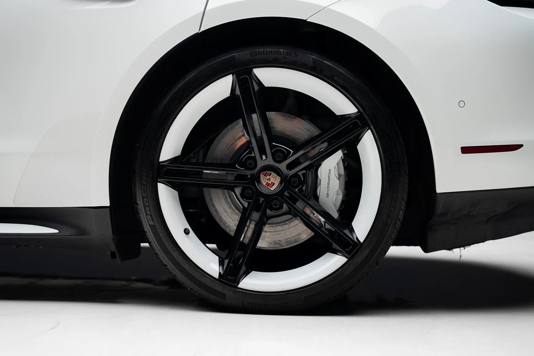 2020 Porsche Taycan 4S - Image 20 of 21