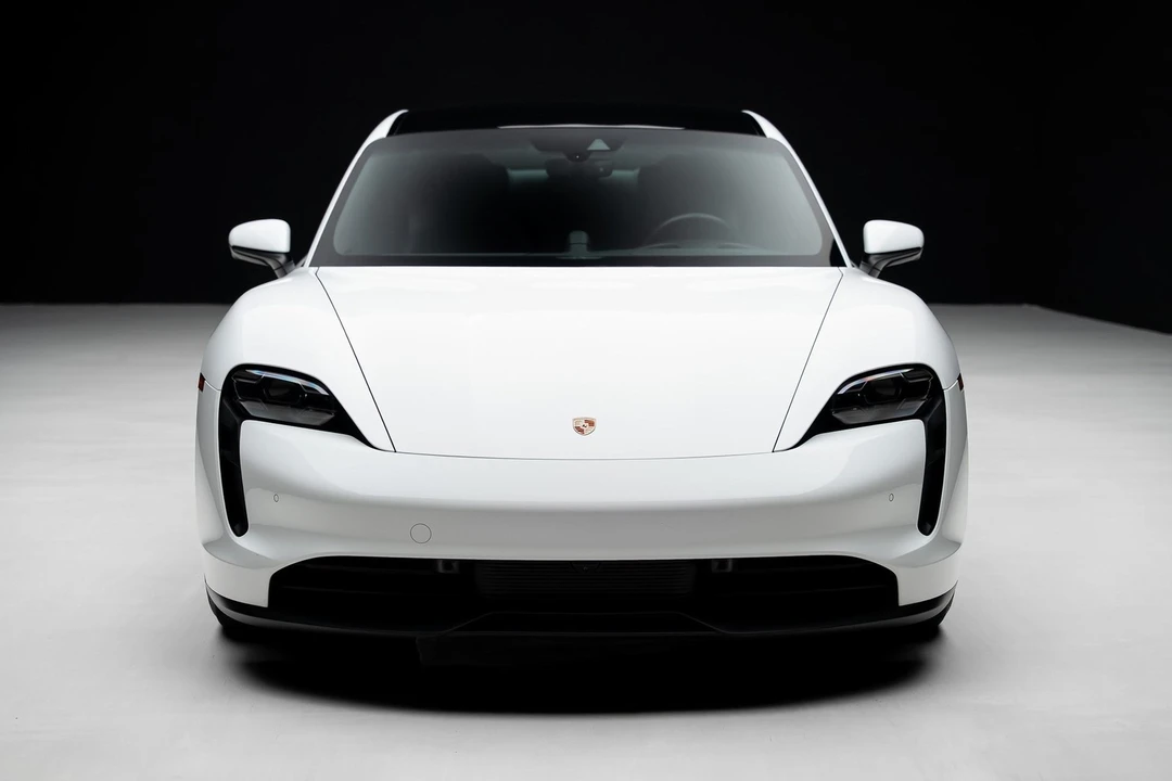 2020 Porsche Taycan 4S - Image 6 of 21