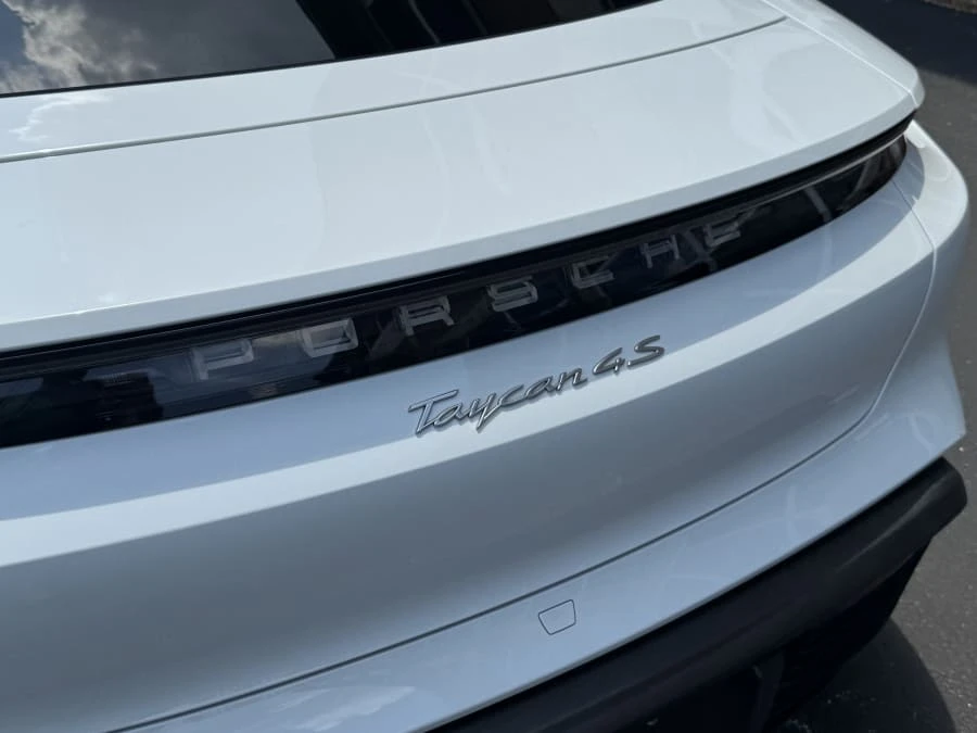 2020 Porsche Taycan 4S - Image 4 of 11