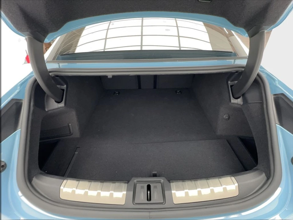 2020 Porsche Taycan 4S - Image 17 of 31