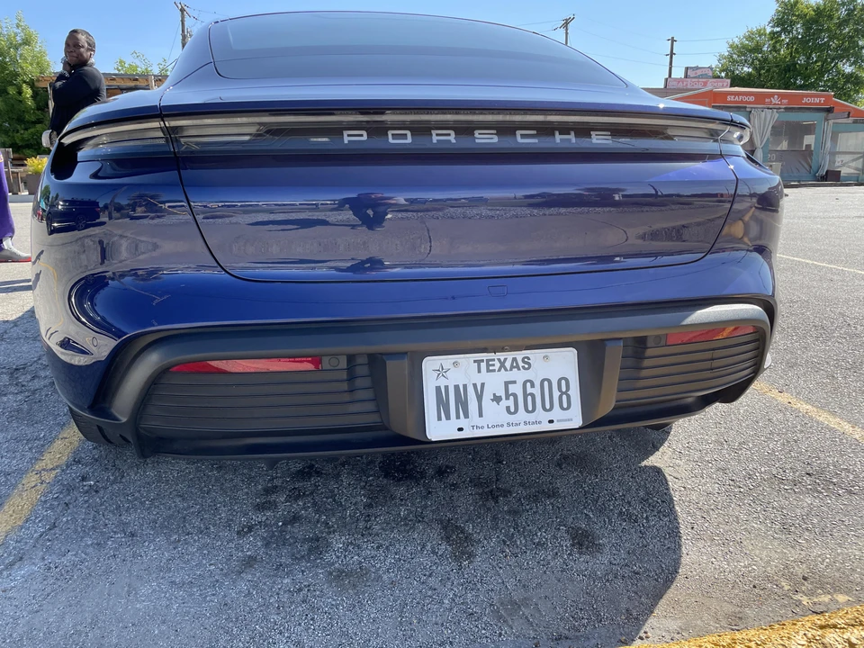 2020 Porsche Taycan 4S - Image 30 of 31