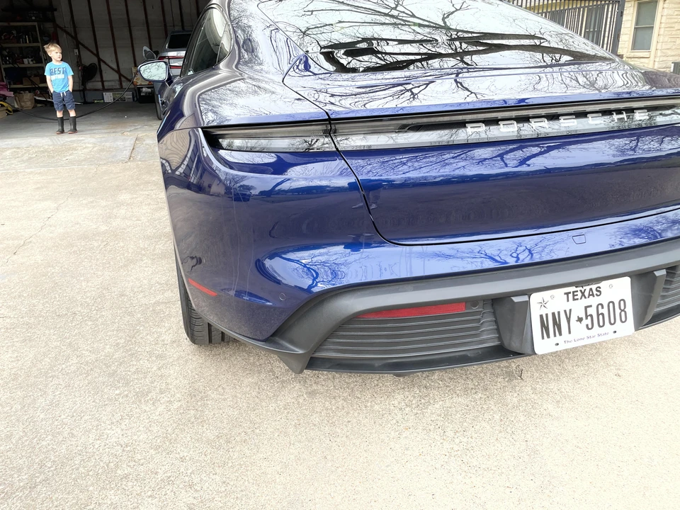 2020 Porsche Taycan 4S - Image 29 of 31