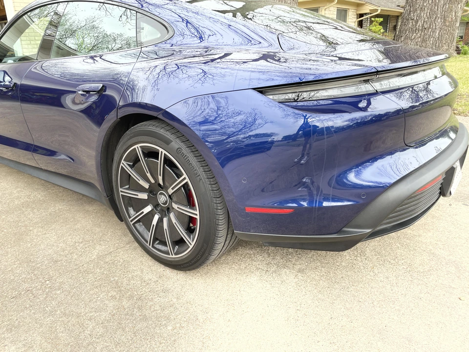 2020 Porsche Taycan 4S - Image 28 of 31