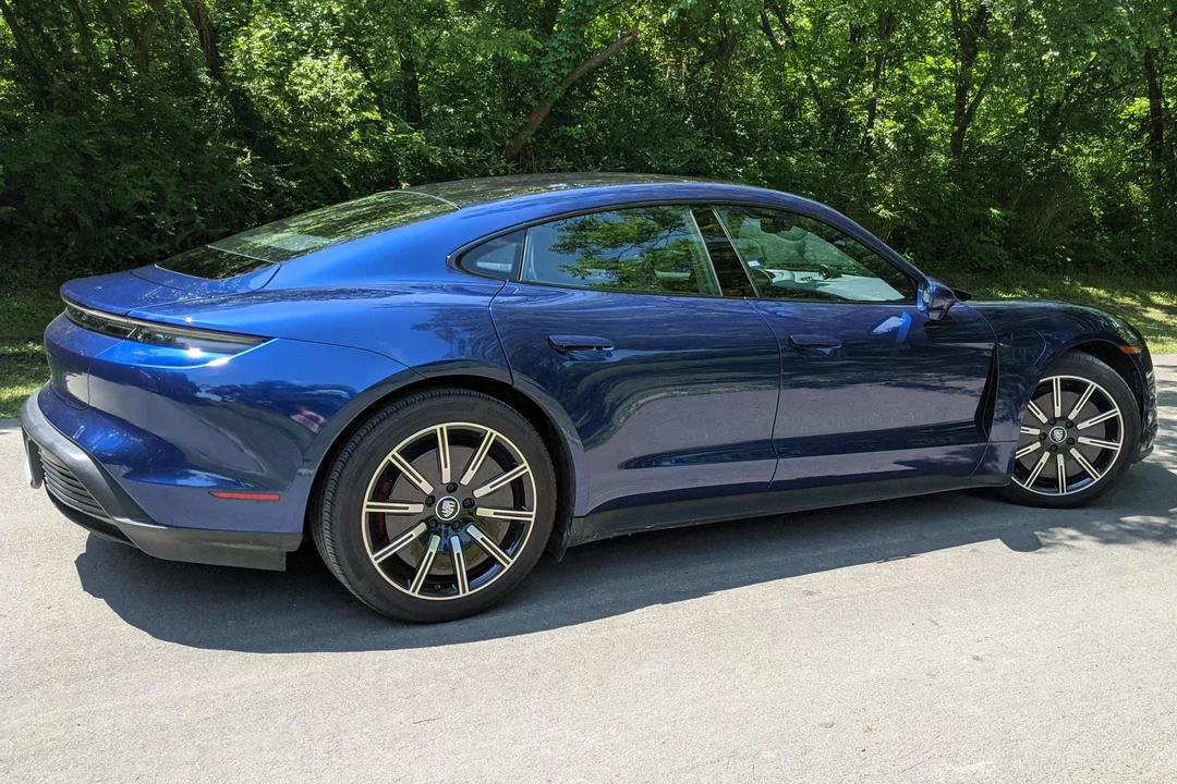 2020 Porsche Taycan 4S - Image 4 of 31