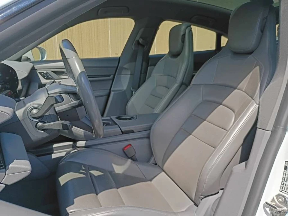 2020 Porsche Taycan 4S - Image 5 of 5