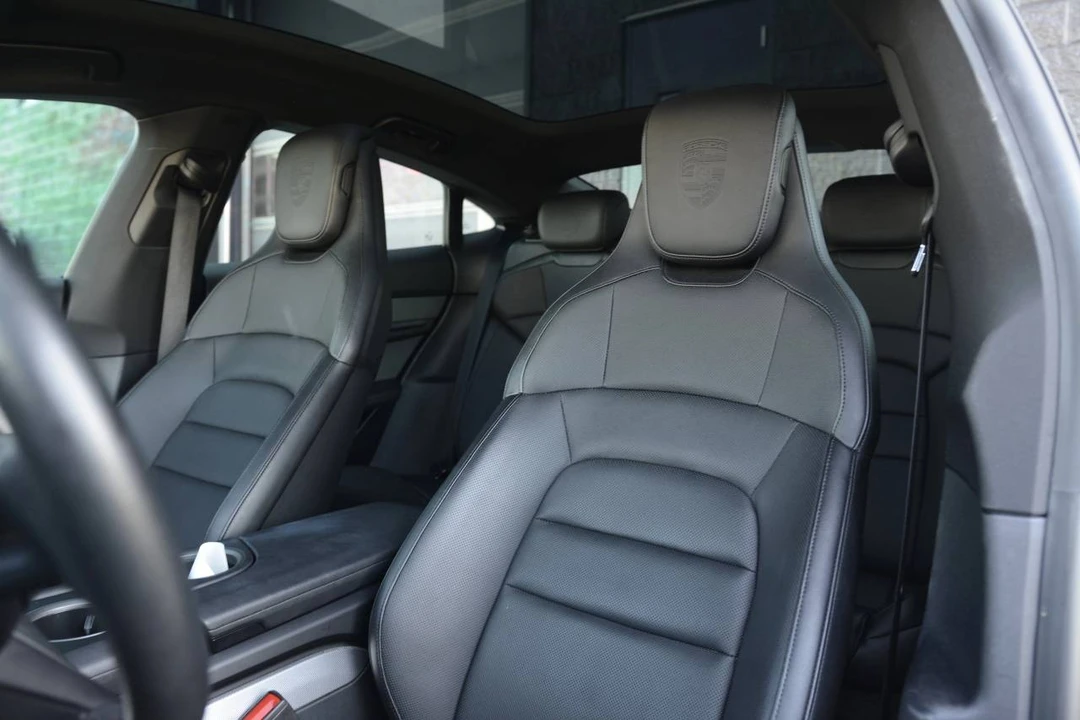 2020 Porsche Taycan 4S - Image 5 of 5