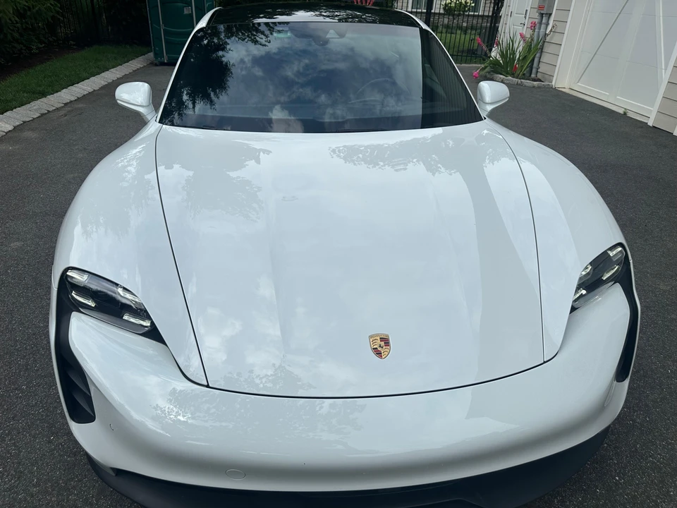 2020 Porsche Taycan 4S - Image 27 of 31
