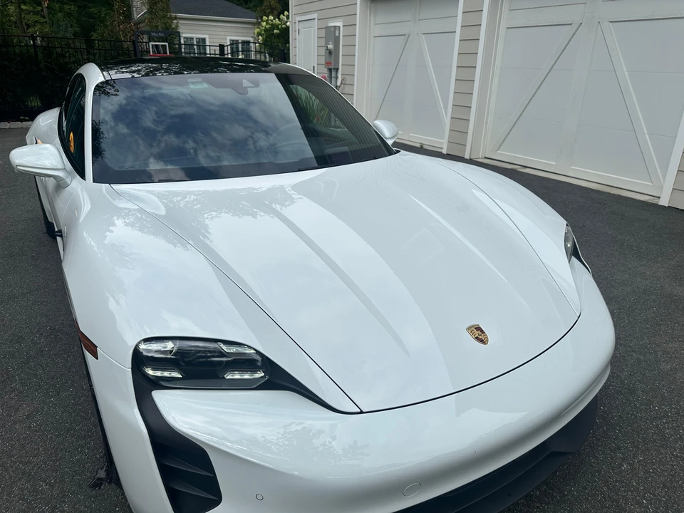 2020 Porsche Taycan 4S - Image 24 of 31