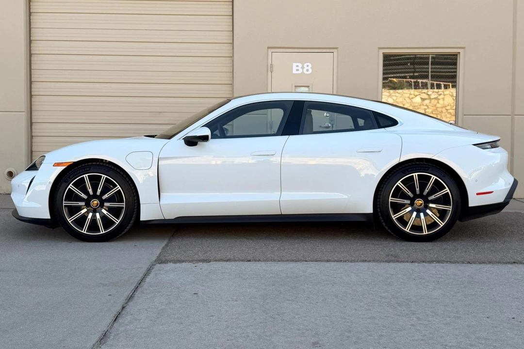 2020 Porsche Taycan 4S - Image 3 of 31