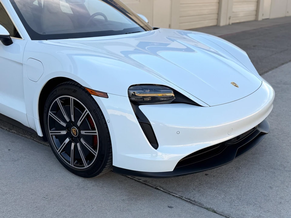 2020 Porsche Taycan 4S - Image 14 of 31