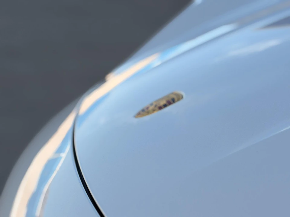 2020 Porsche Taycan 4S - Image 18 of 31