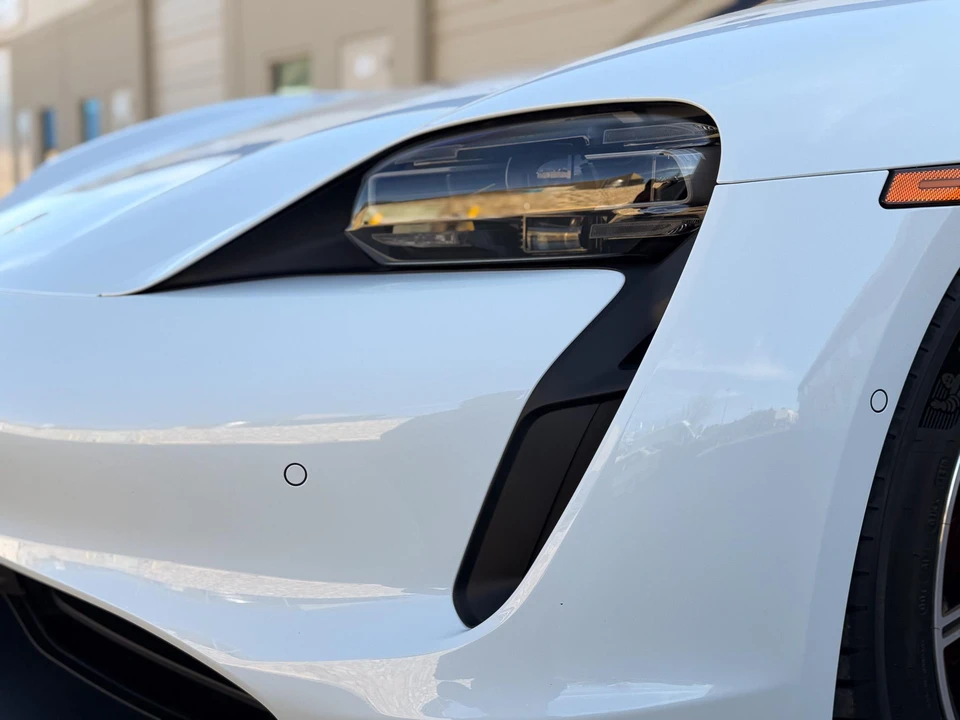 2020 Porsche Taycan 4S - Image 20 of 31