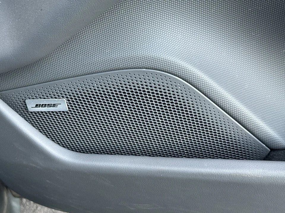 2020 Porsche Taycan 4S - Image 19 of 21