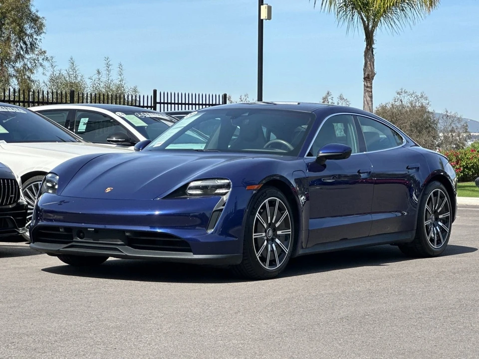 2020 Porsche Taycan 4S - Image 7 of 21