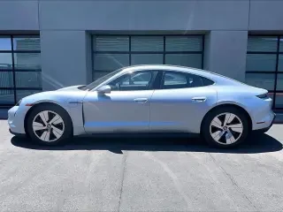 2020 Porsche Taycan 4S - Image 13 of 31