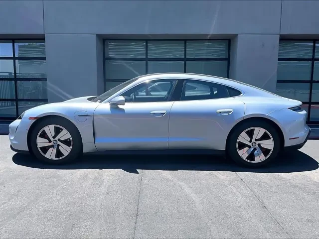 2020 Porsche Taycan 4S - Image 14 of 31