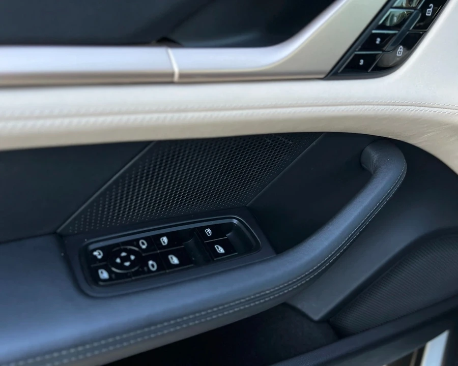 2020 Porsche Taycan 4S - Image 13 of 21