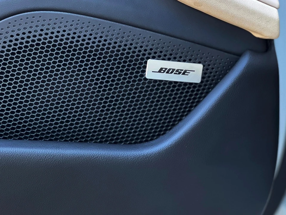 2020 Porsche Taycan 4S - Image 14 of 21