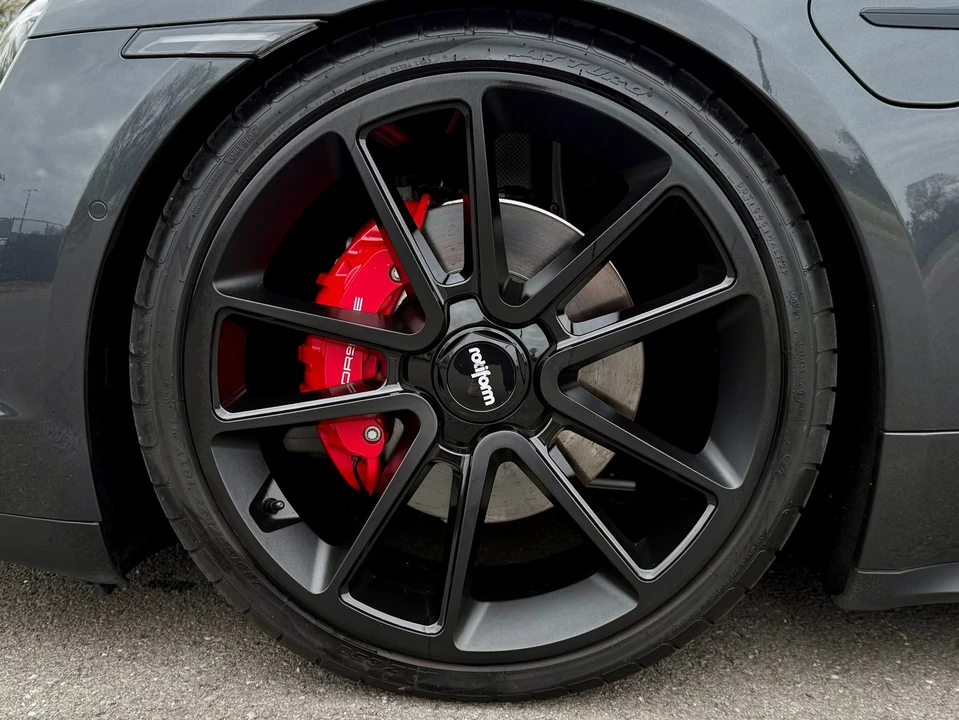 2020 Porsche Taycan 4S - Image 12 of 21
