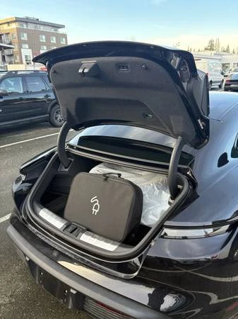 2020 Porsche Taycan 4S - Image 6 of 11