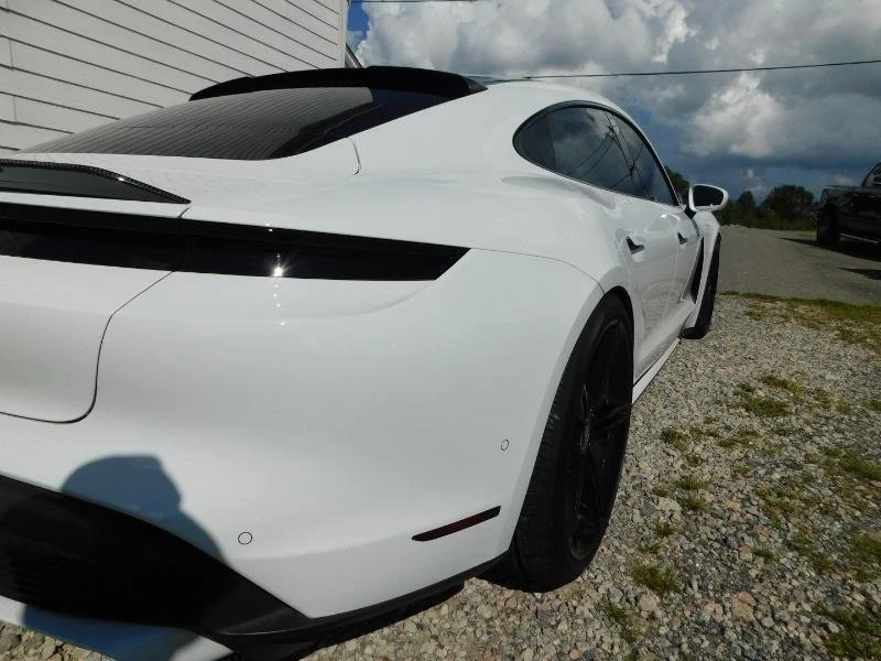 2020 Porsche Taycan - Image 15 of 20