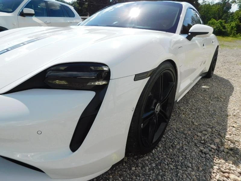 2020 Porsche Taycan - Image 10 of 20