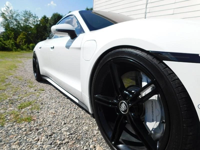 2020 Porsche Taycan - Image 14 of 20