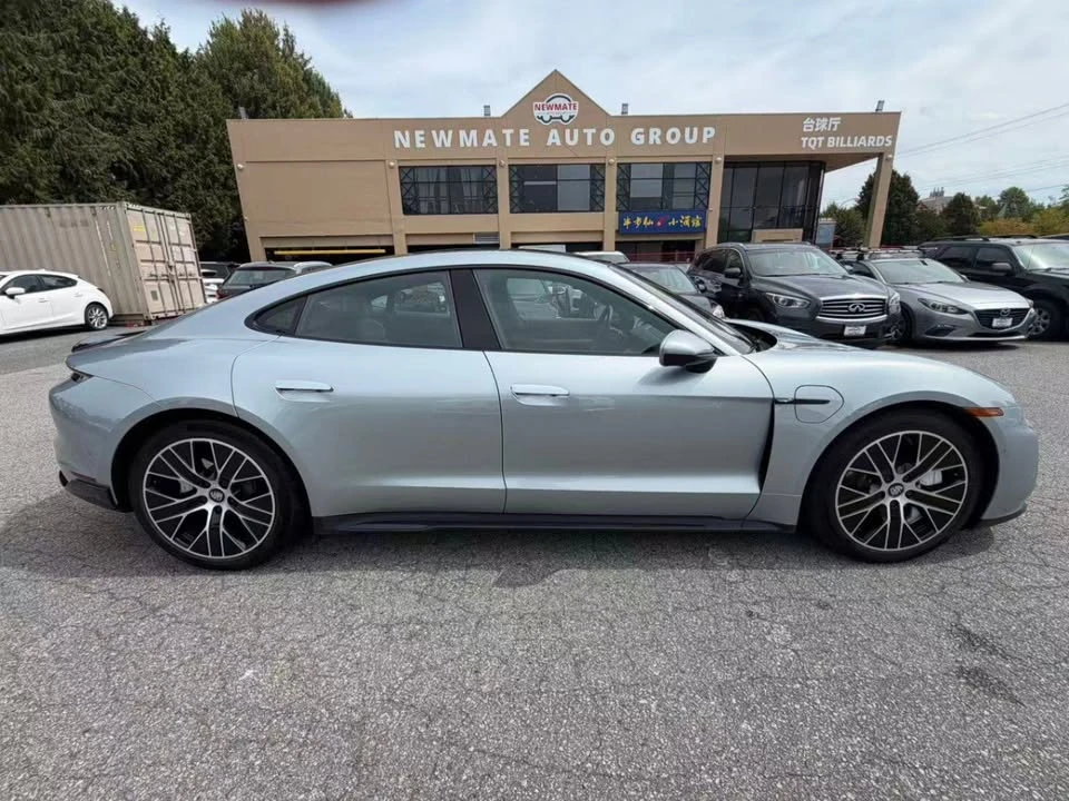 2020 Porsche Taycan - Image 4 of 19
