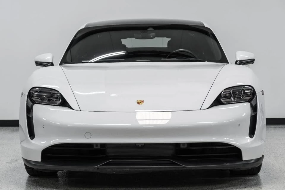 2020 Porsche Taycan - Image 7 of 20