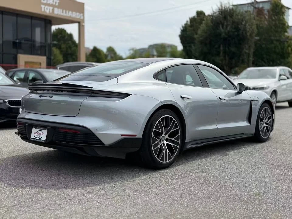 2020 Porsche Taycan - Image 5 of 19