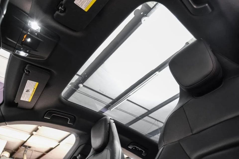 2020 Porsche Taycan - Image 6 of 20