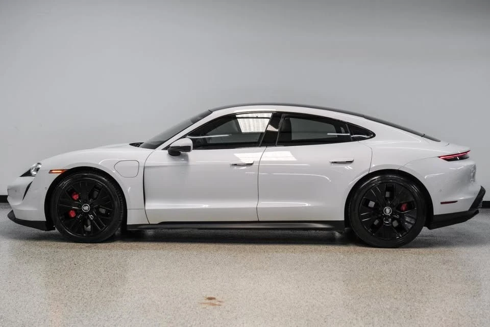2020 Porsche Taycan - Image 16 of 20