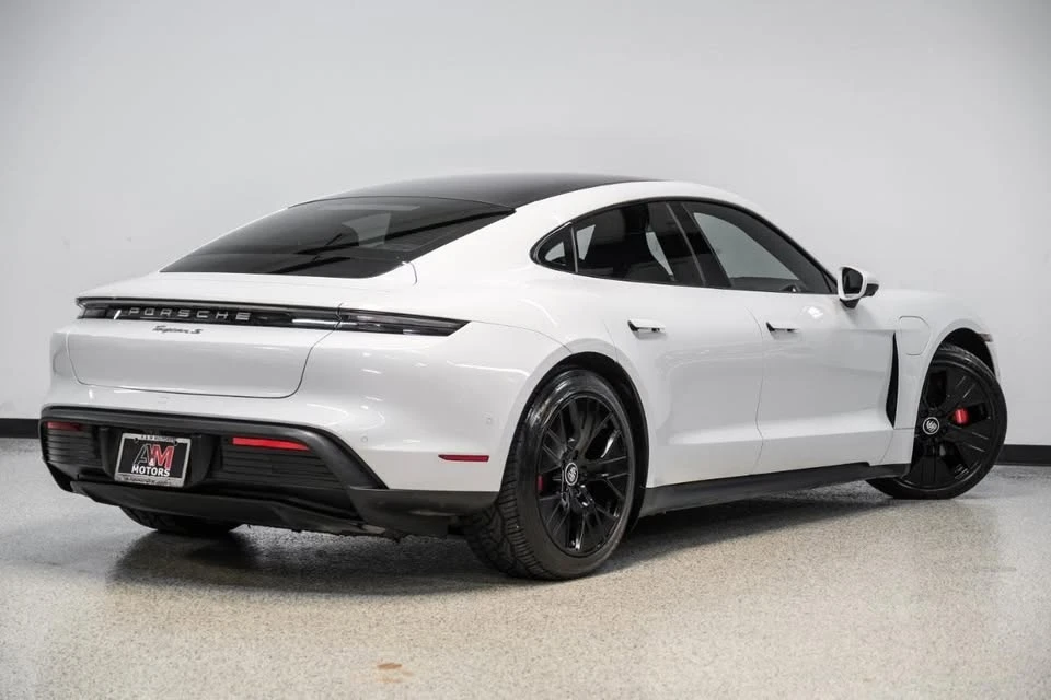 2020 Porsche Taycan - Image 11 of 20