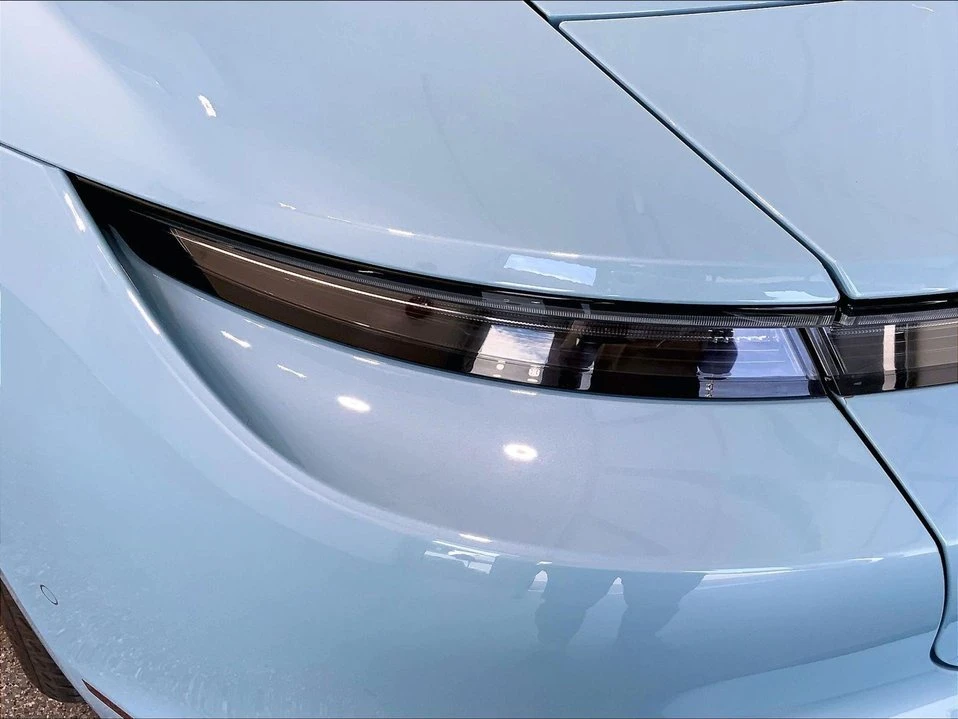 2020 Porsche Taycan - Image 18 of 20