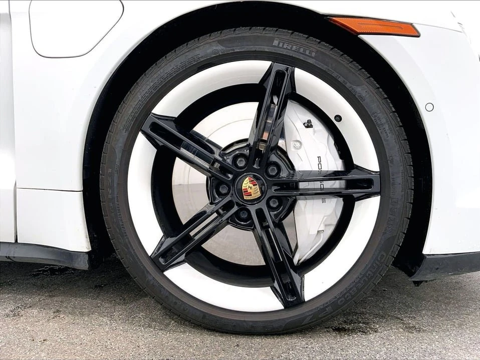 2020 Porsche Taycan - Image 16 of 20