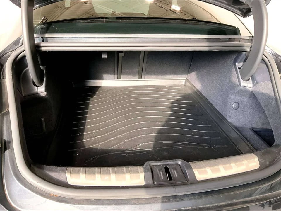 2020 Porsche Taycan - Image 16 of 20