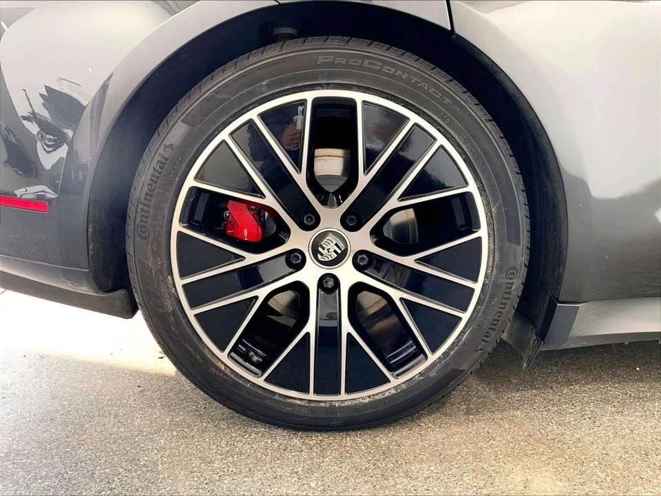 2020 Porsche Taycan - Image 18 of 20