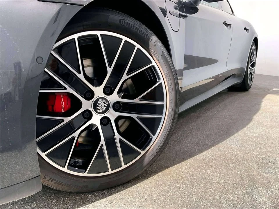 2020 Porsche Taycan - Image 17 of 20