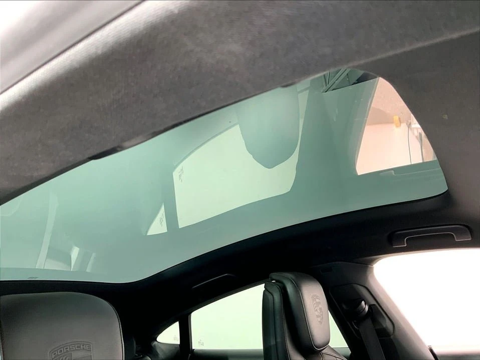 2020 Porsche Taycan - Image 10 of 20