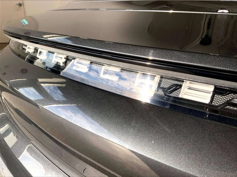 2020 Porsche Taycan - Image 15 of 20