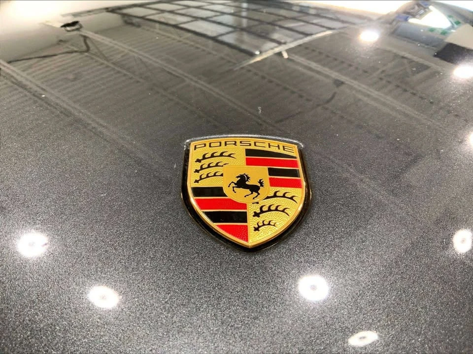 2020 Porsche Taycan - Image 9 of 20
